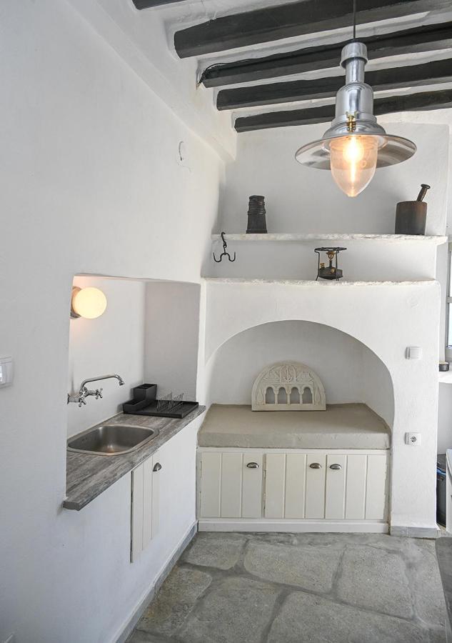 Josephine'S Kardiani Houseヴィラ エクステリア 写真