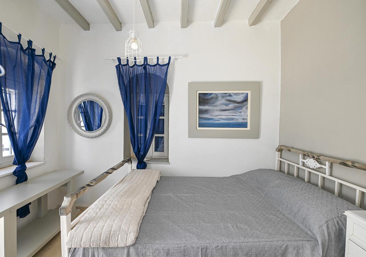 Josephine'S Kardiani Houseヴィラ エクステリア 写真